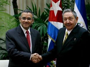 Funes agradece solidaridad de Cuba hacia El Salvador